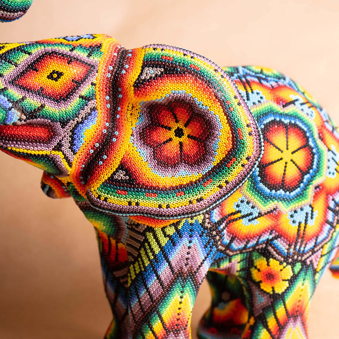 Elephant Arte Huichol | Arte Huichol | Ikal Cultura LLC