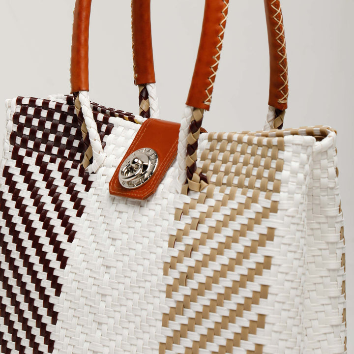 White & Beige Bloom Handbag | Bloom Handbag | Ikal Cultura LLC